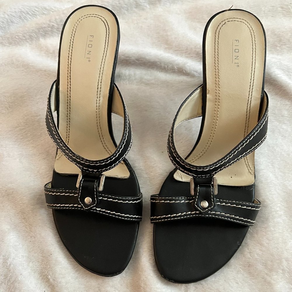 Fioni Black Sandal Heels